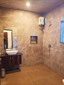 Karhandla Tigers Farm And Resort - Bathroom