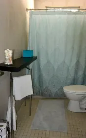Zen Retreat City Center Near Train - Bathroom