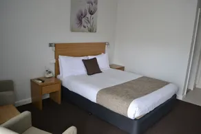 Admiralty Inn - Room