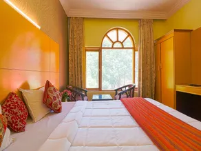 The Byke Select - Sunshine Grand - Pan India Pure Veg Hotel Chain - Vista dalla camera