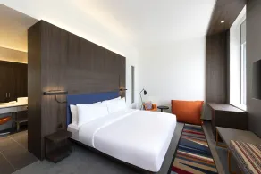 Aloft by Marriott Dubai Airport - Chambre