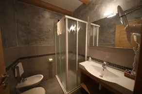 Hotel Garni My Ledro - Badeværelse
