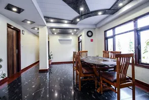 Dusk N Dawn - Restaurante