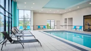 Staybridge Suites Aurora East by IHG - Piscine