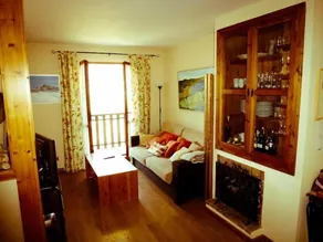 Montesqui Formigal, exclusivo ático con vistas a pistas, guardaesquis y garaje - Room