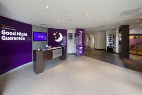 Premier Inn Cirencester - Recepción