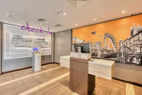 Premier Inn Hereford City Centre - Old Market - Rezeption