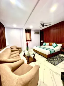 Super Collection O Hotel Star Inn Near By Hindon Airforce Mohan Nagar Ghaziabad - Room