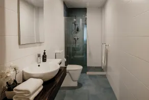 The Howard Hotel - Bathroom