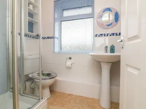 Sky Pocket - Bathroom