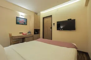 Vishal Hall - Room