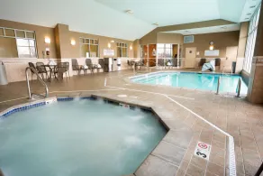 Drury Inn & Suites Columbus Grove City - Piscine