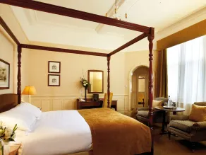Macdonald Burlington Hotel - Room
