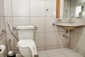 Mega Moda Goiania Hotel - Bathroom