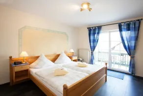 Moselhotel Weinhaus Simon `Sauna`Winzerstube`ELadesäule - Quarto