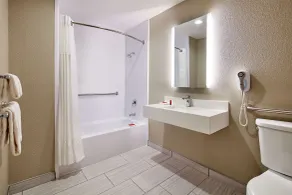 SureStay Hotel by Best Western San Diego Pacific Beach - Salle de bain