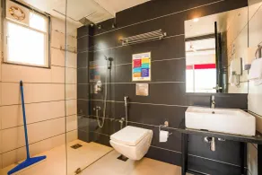 goSTOPS Goa, Baga - Bathroom