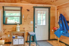 Ride-in/ride-out North Woods Cabin: On-site Trails - Interiör