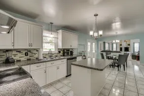 Spacious Sinking Spring Home w/ Outdoor Oasis! - Interior