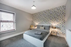 Cambridge House - Modern 2 Bedroom House, Close to Luton Airport & Town Centre - Room