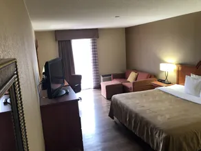 Quality Inn Near Joint Base Andrews-Washington Area - Chambre