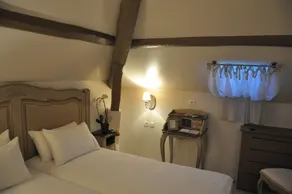 Hôtel des Poèmes de Chartres - Chambre