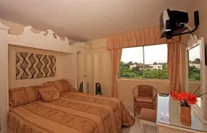 Beach-side condos at Turtle Beach Towers - Camera
