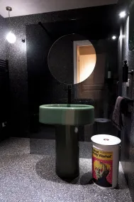 Reverse Art Hotel - Badrum