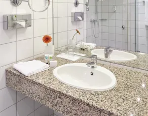 Parkhotel Weiskirchen - Badezimmer