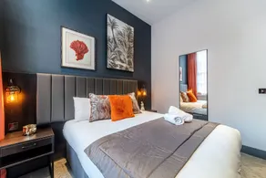 EPIC Duke Street Townhouse, City Centre Apartments - Badrum