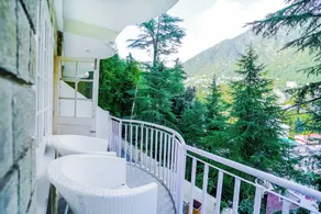 The Bunksters Mcleodganj, Dharmkot - Rum