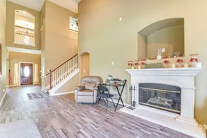 Patio, BBQ & Yard: Family Retreat in Pearland - Interiør