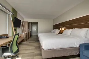 Holiday Inn Express & Suites Wapakoneta by IHG - Room