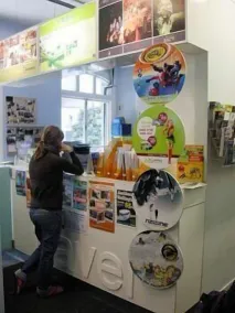 Surf 'N' Snow Backpackers Across Sky Tower - Recepción