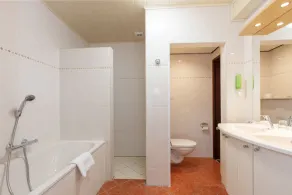 Aparthotel Delden - Badezimmer