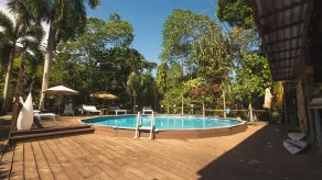 Playa Bluff Hotel - Pool