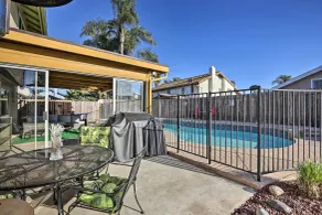 'Breeze By the Pool' Chula Vista Home w/ Game Room - Innvendig