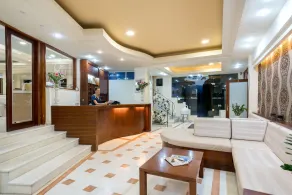 Apollo Apartments - Hall
