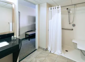 Days Inn by Wyndham Plattsburgh - Chambre