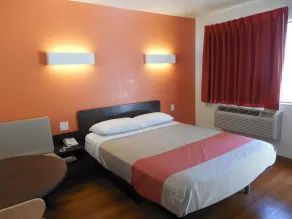 Motel 6-Temecula, CA - Historic Old Town - Chambre