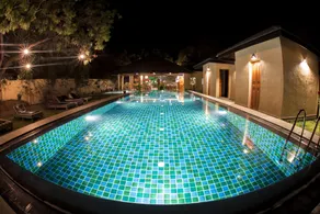 The Spice Trail - Piscine