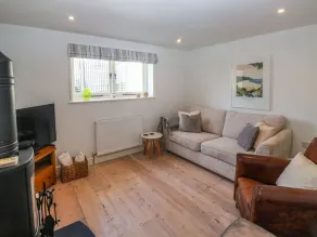 Wrens Nest - Interior
