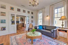 Renovated Historic Home w/ Yard: 2 Mi to Dtwn - Interiør