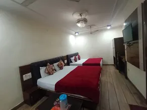 Hotel Ganga Azure@ Har Ki Pauri Road - Room