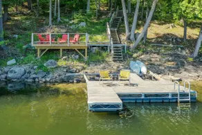 Adirondack Oasis: Lake House w/ Dock + Deck! - Interni