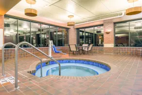 Holiday Inn Manitowoc by IHG - Piscine