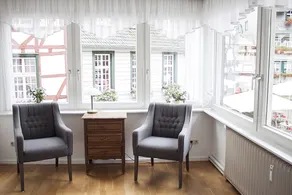 Hotel Flosdorff - Appartements - Coin salon dans le hall