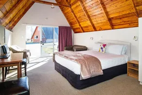 Mountain Chalets Motel - Chambre