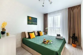 Three-room apartment near Avia Mall - Habitación