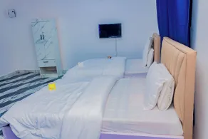 Golden Tower Hotel - Room